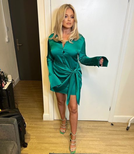 Emily Atack porno xxx bild