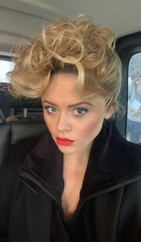 Emily Atack hübsche kunst foto