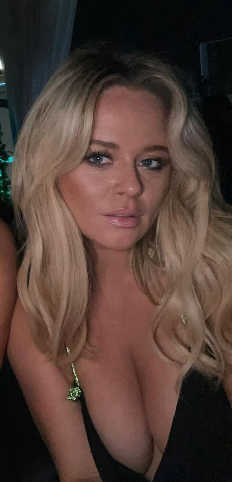 Emily Atack porno schöne galerie