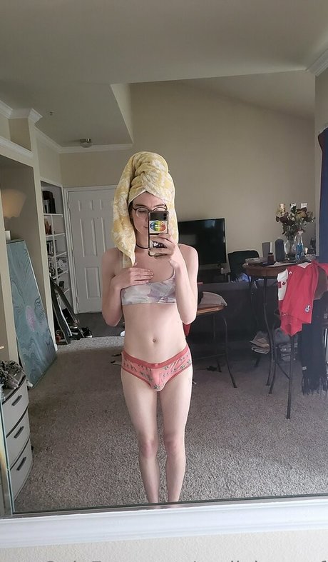 emilybunoof top nacktheit archiv