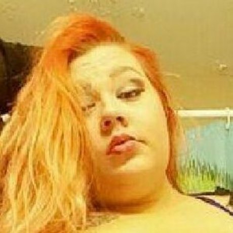 zierliche milf onlyfans top hübsche galerien