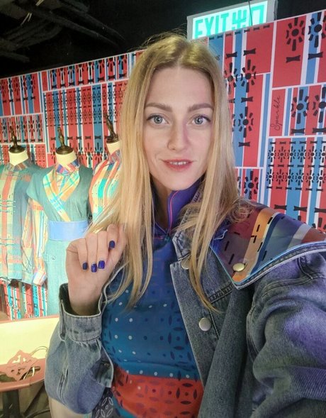 zierliche brünette nur fans porno hübsche galerien