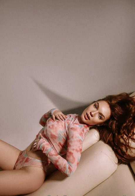 Bb onfire model erwachsene foto