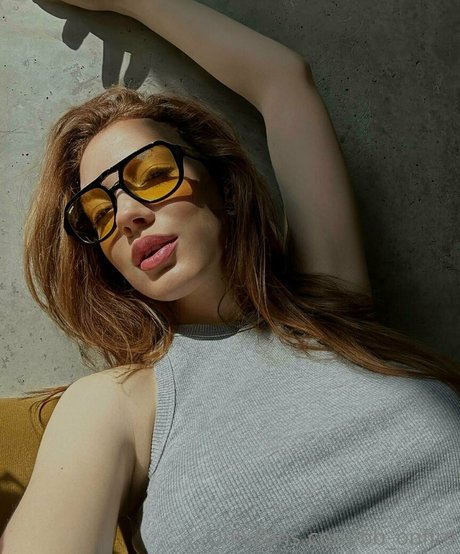 ebenholzmodell onlyfans perfekte top archiv