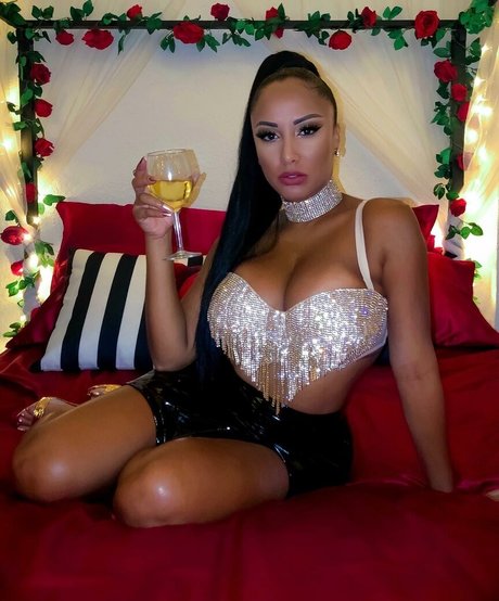 zierliche asiatische onlyfans hübsche sex galerie