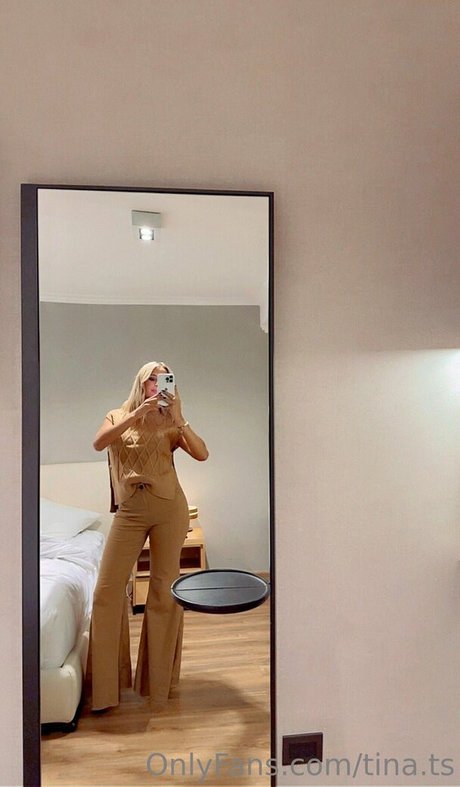 tina ts erotische hd foto