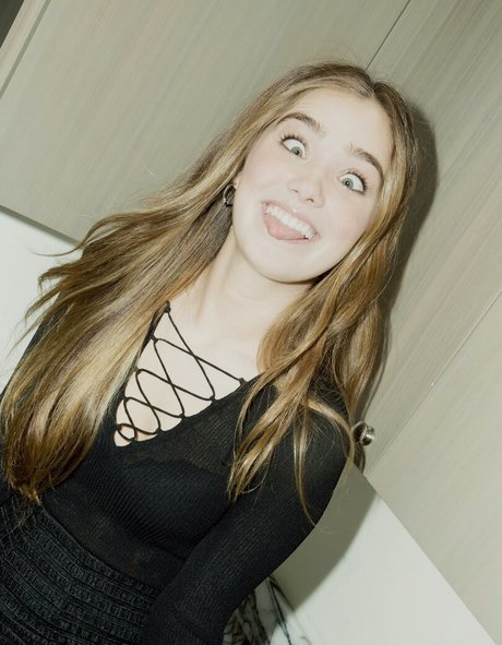 Haley Lu Richardson beste hd fotos