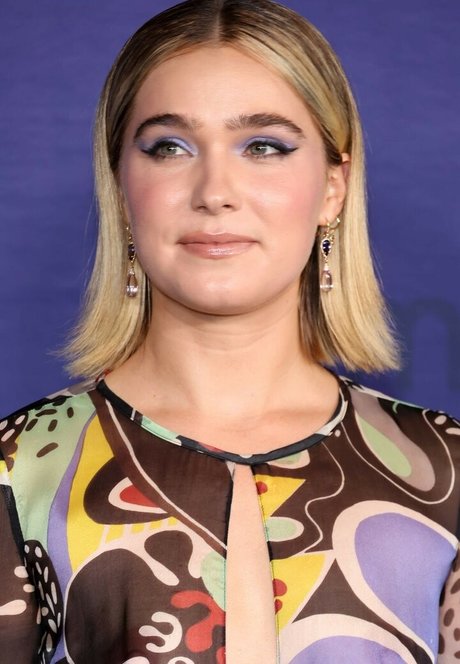 Haley Lu Richardson kunst kostenlose foto