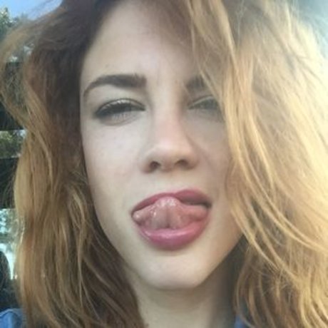 Courtney Hope schauspielerin beste galerie