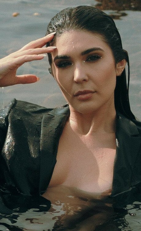 zierliche asiatische onlyfans hd sexy galerie