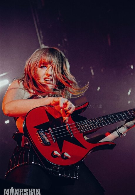 küken mit schwänzen onlyfans porno akt bild