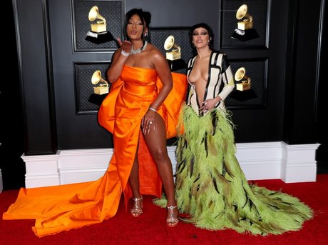 armeemädchen nur fans nackt erotische fotos