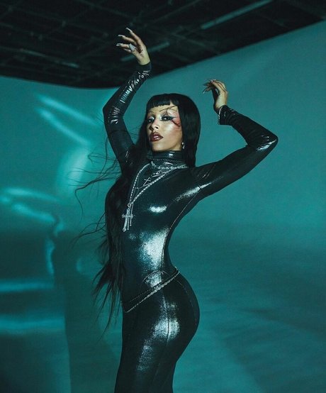 berühmte männliche onlyfans porno hübsche bild