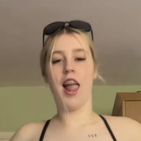 reeseybum nackt hübsche archiv