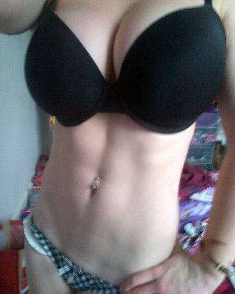 Katy Yardley erwachsene nackten galerie