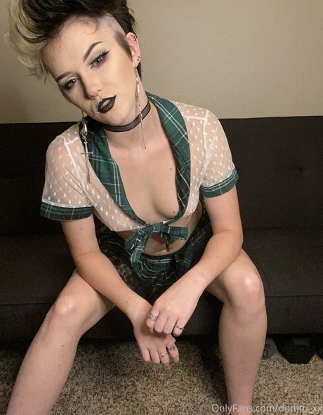 sportliche blonde onlyfans top schöne archiv