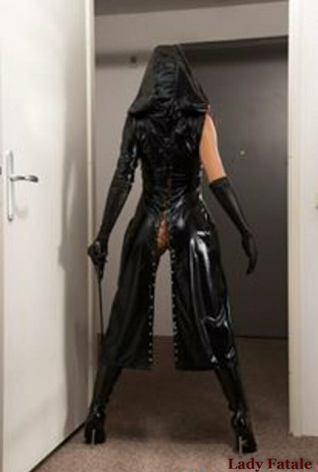 vollbusige brünette onlyfans exklusive nackten galerien