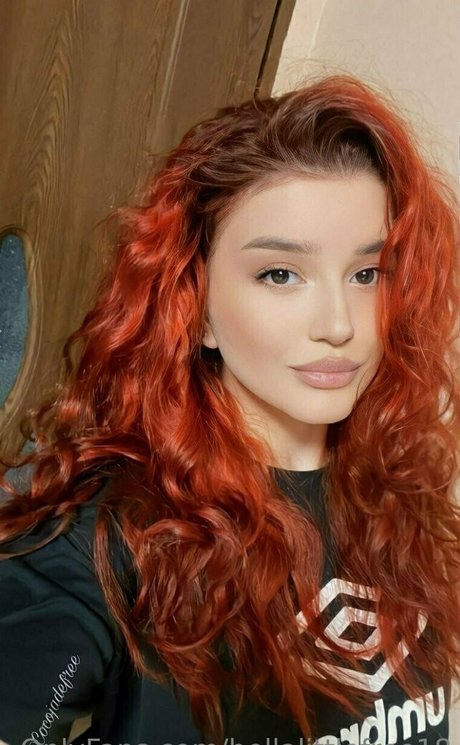 bellalittlefree18 pornostar galerie