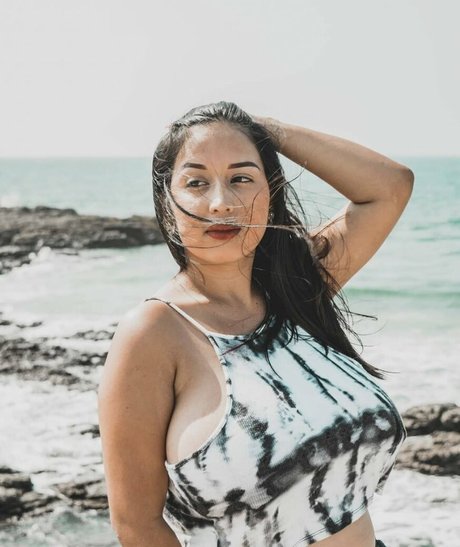 Karen Pinargote Torres schauspielerin schöne fotos