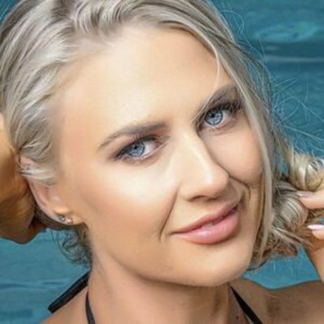 Chontelle Summer Hotwife model nette galerien