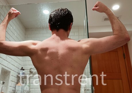 heißeste ladyboy-onlyfans hd akt archiv