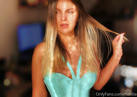 tsdelia exklusive sex bild