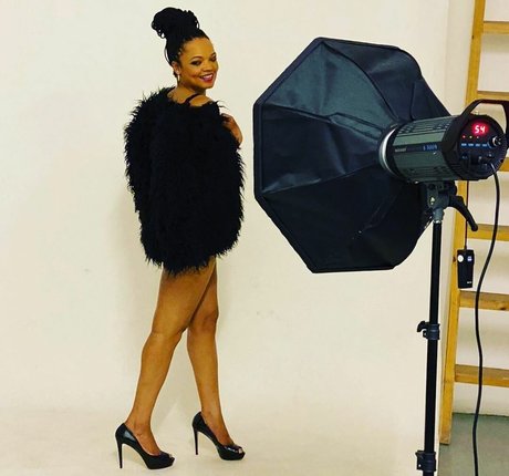 Lukwesa Burak hd xxx galerie