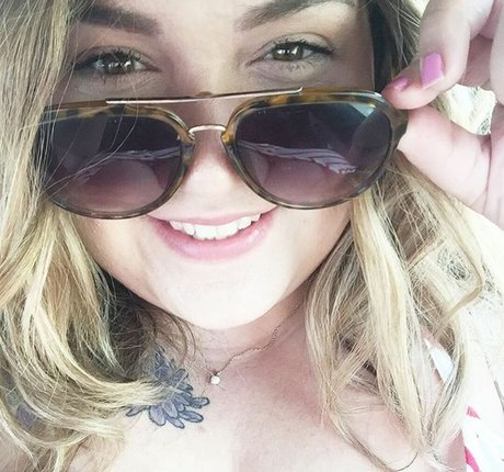 asiatischer squirt onlyfans nackt xxx fotos