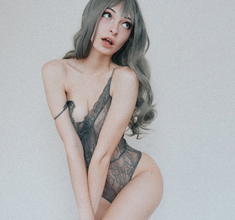 kurvige milf-onlyfans nacktheit exklusive bild