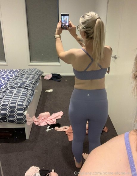 home alone mum model schöne bild