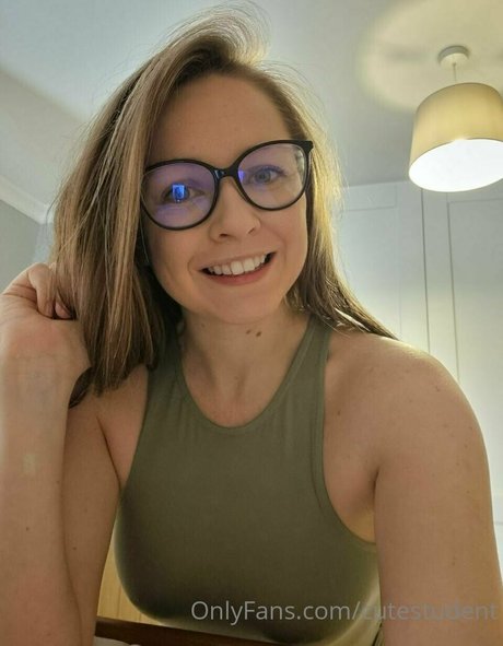 cutestudent exklusive nackte galerie