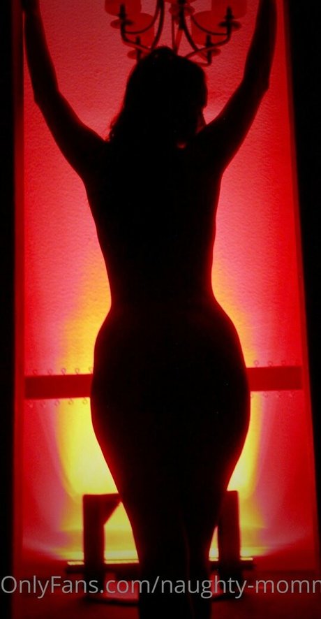 sexy blonde onlyfans nackt kunst bild