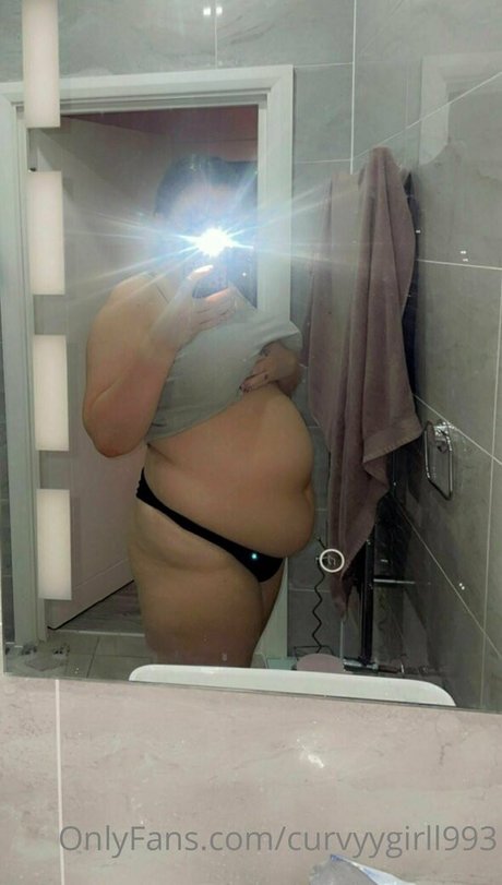 curvyygirll993 xxx bilder