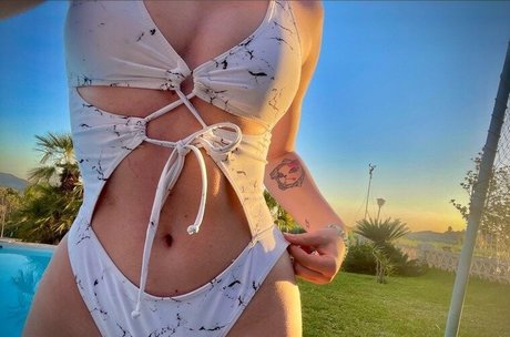 asiatische gilf-onlyfans hübsche heiße galerien