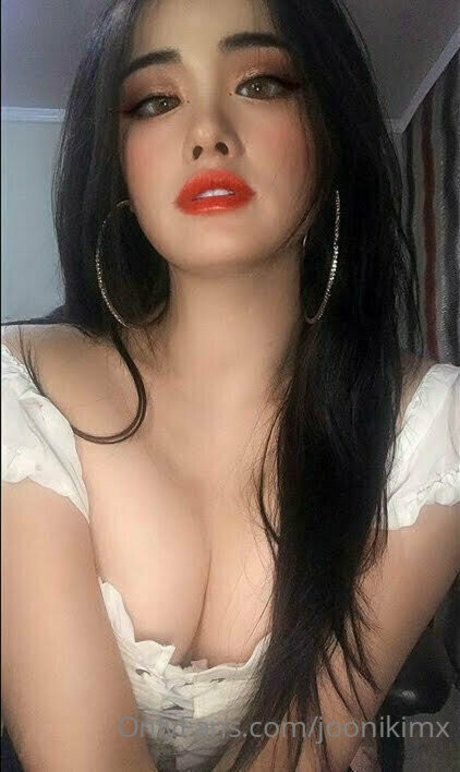 joonikimx xxx hübsche foto