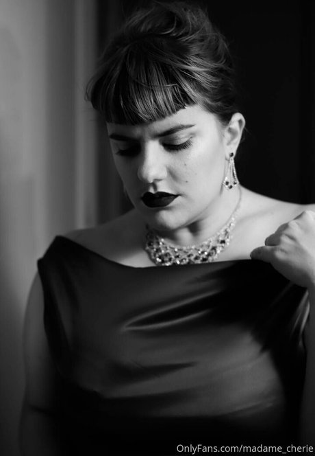 madame cherie schöne nackte fotos