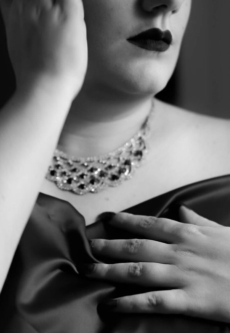 madame cherie exklusive nackte archiv