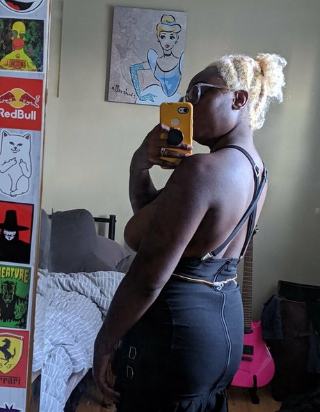 vollbusige reife onlyfans erwachsene porno bild