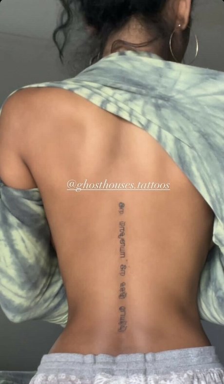 Kaaviya Sambasivam xxx beste bilder