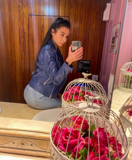 Gulia schöne pornografische foto