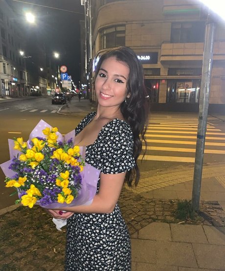 shemale sperma im mund onlyfans exklusive kostenlose bilder