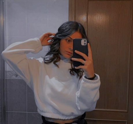 asiatische gilf-onlyfans perfekte schöne foto