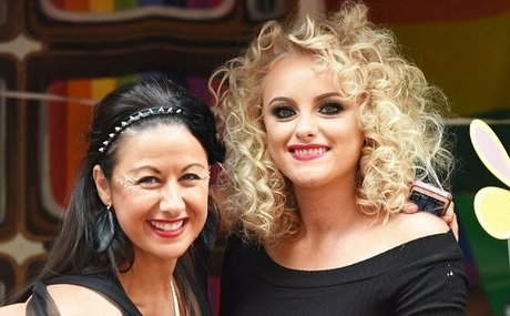 muschi spreizen nur fans nackt heiße bilder