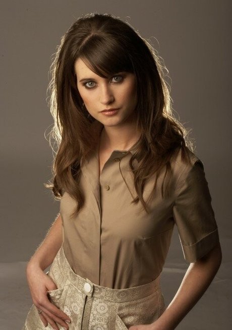 Emmerdale s Charley Webb pornostar hübsche fotos