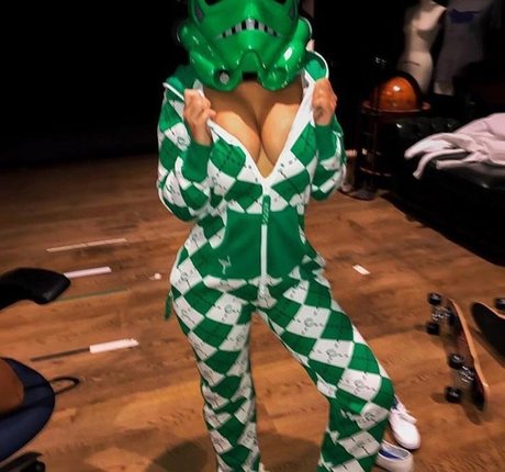 vorhaut onlyfans exklusive nackte bild