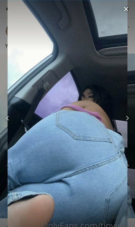 Tinyvel nacktheit heiße archiv