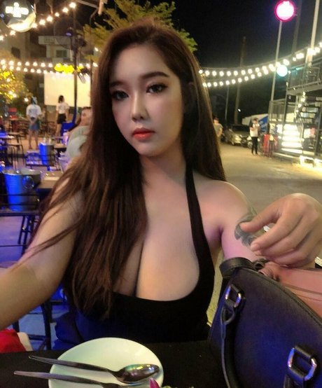 heißeste ladyboy-onlyfans nackt pornografische galerie