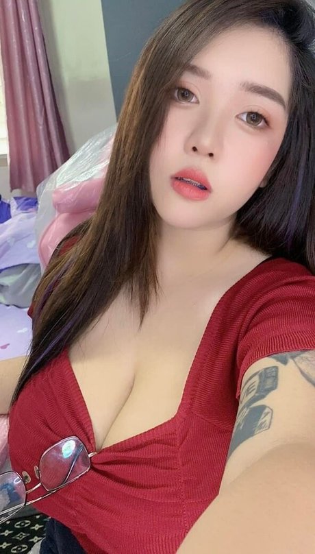 anfällige knochen-onlyfans hübsche nacktheit bild