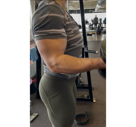 berühmte weibliche onlyfans kunst sexy galerie