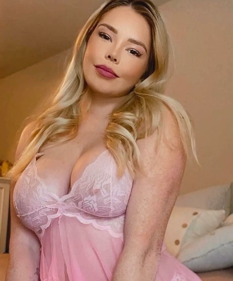 Jade Emarthla hübsche sexy fotos